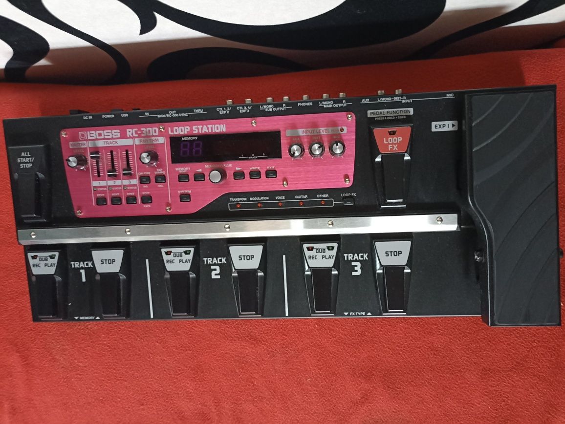 Boss RC-300 Loop Station