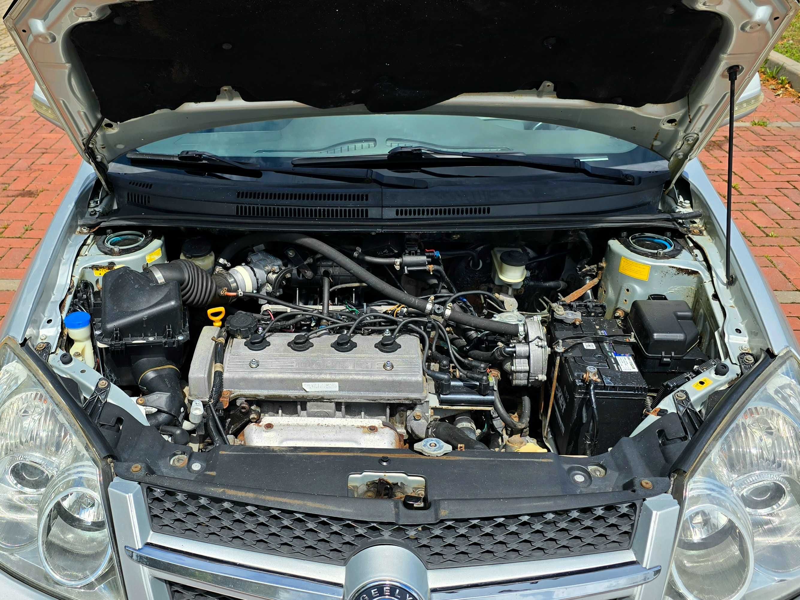 Geely MK 2011г.в. 1.6 газ-бензин