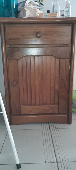 Cómoda de sala (Bom estado)