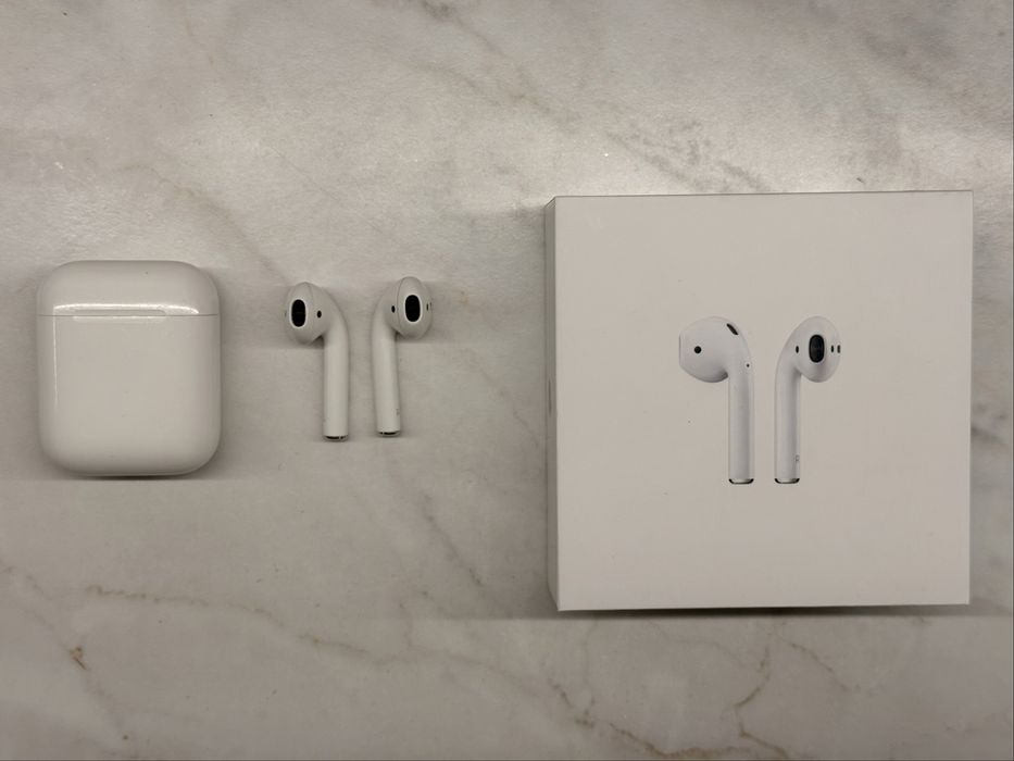 Oryginalne słuchawki AirPods 2 (A2031) sprawne