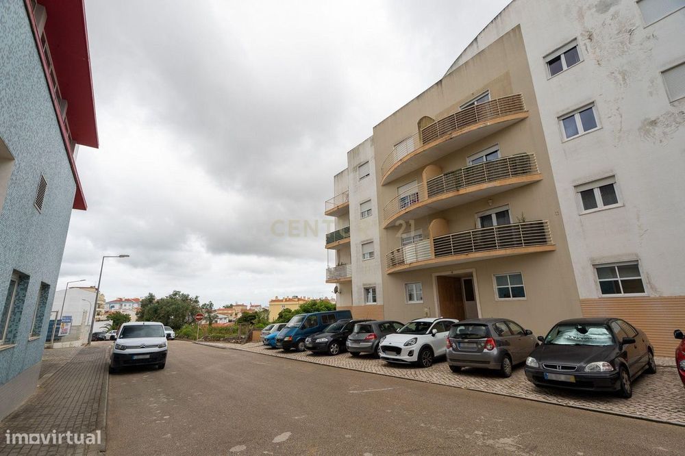 * Espectacular Apartamento No Centro De Mafra, Com Varanda E Parqueame