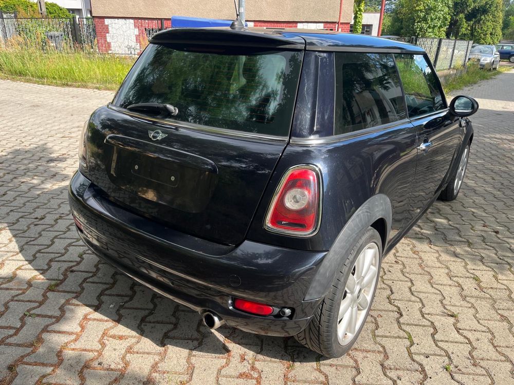 Mini Cooper 1.6 120km