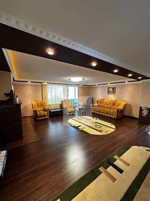 Продам шикарний будинок у місті, можливе РОЗТЕРМІНУВАННЯ