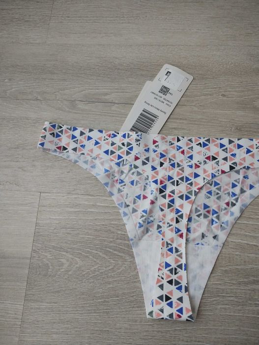 Majtki Triumph Sporty Lite String rozmiar XS