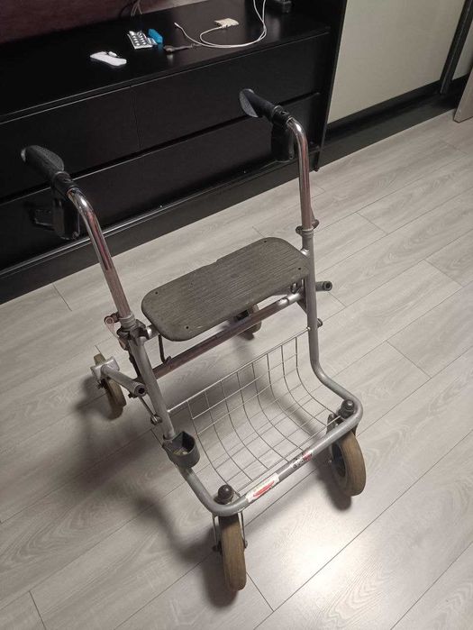 Продам ходунки для дорослих