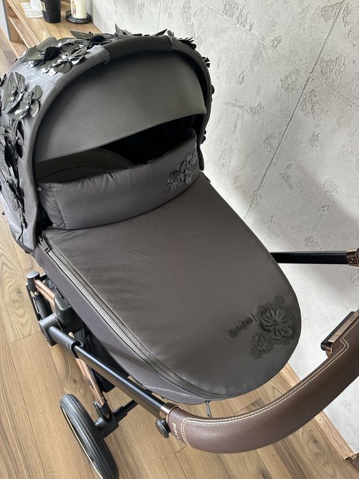 Cybex Priam gondola Simply Flowers Grey 4.0 stan IDEALNY jak nowa