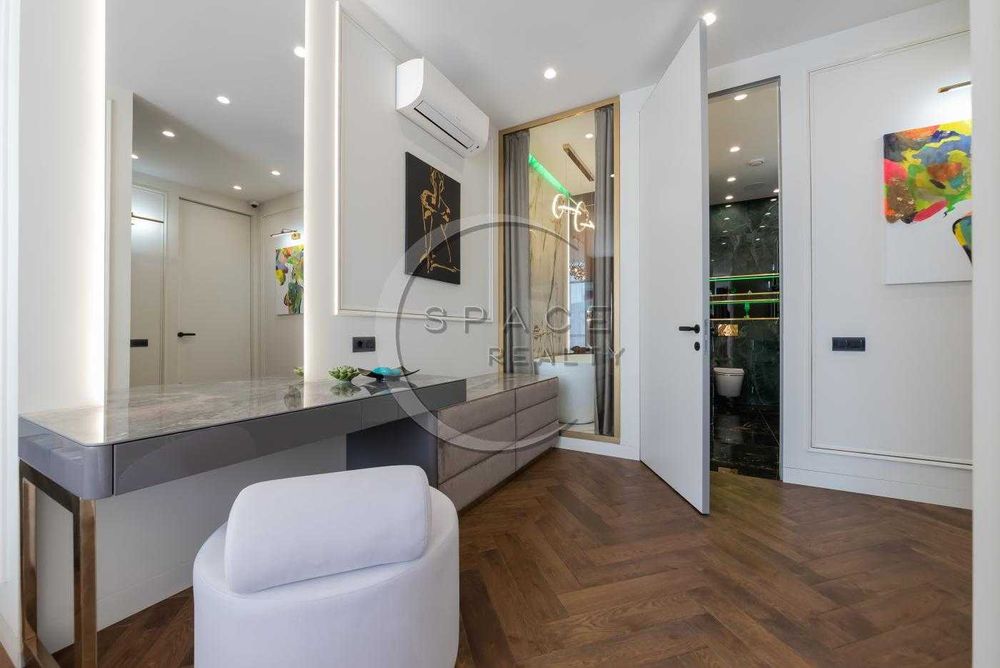 Продаж ексклюзивного дизайнерського пентхаусу в ЖК Park Avenue VIP.
