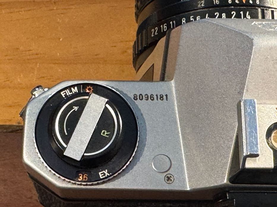 Pentax KM (Analógica 35mm) + SMC 50mm f/1.4 — Revisto