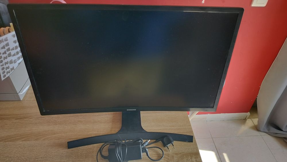 Monitor 24 Samsung curvo