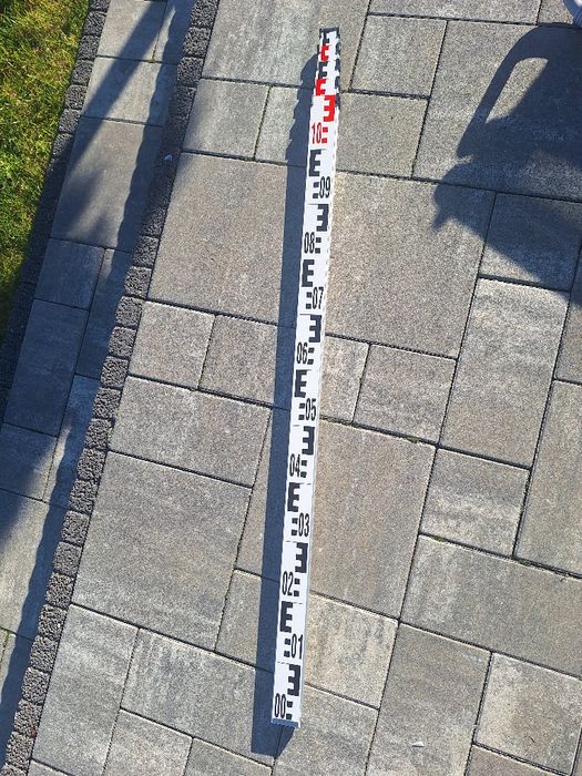 Łata niwelacyjna teleskopowa 5m