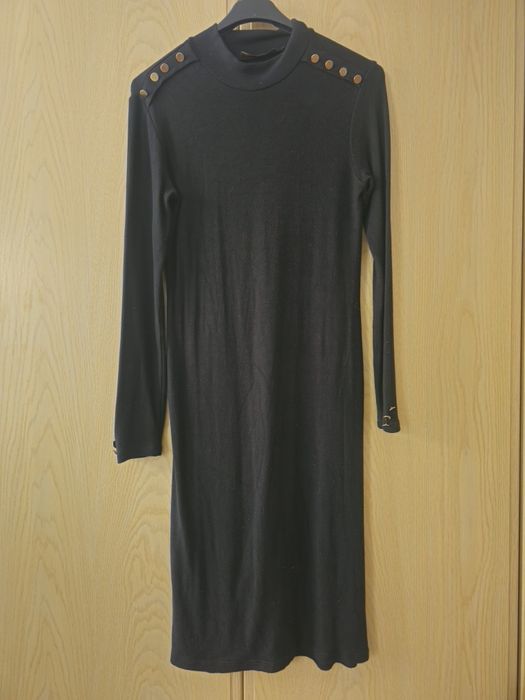 Sukienka sweterkowa czarna