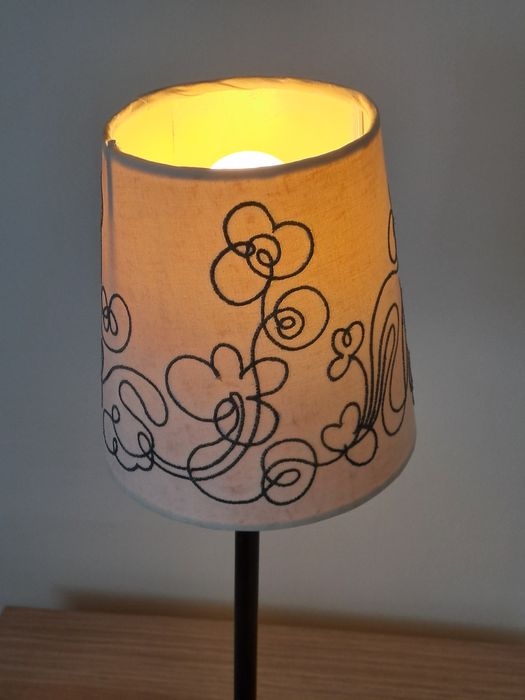 Candeeiro de mesinha cabeceira ou hall