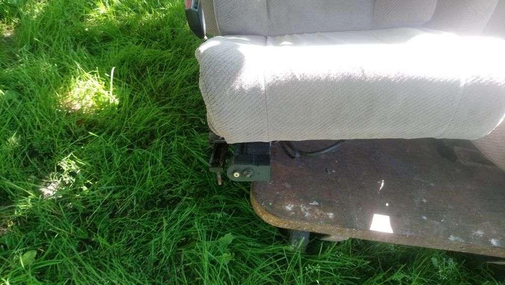 Сиденья велюр от рено 25