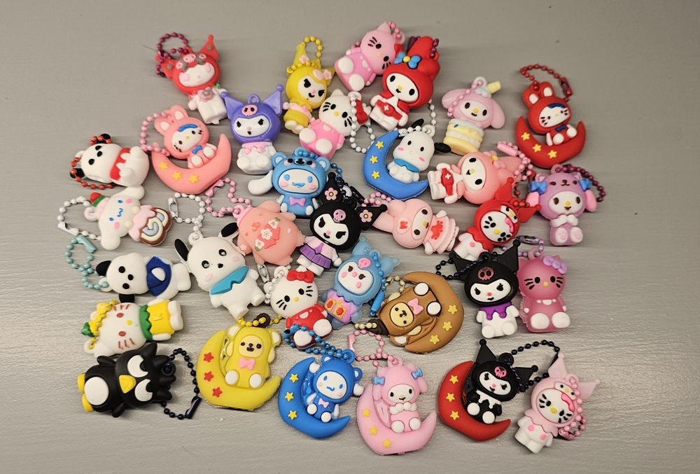 Brelok Sanrio postacie : Kuromi,cinamonroll,pompompurin itp 24szt 100%