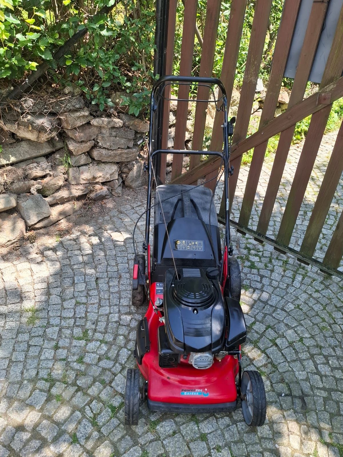 Kosiarka spalinowa z napędem