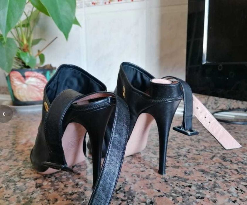 Sandálias Pinko Originais