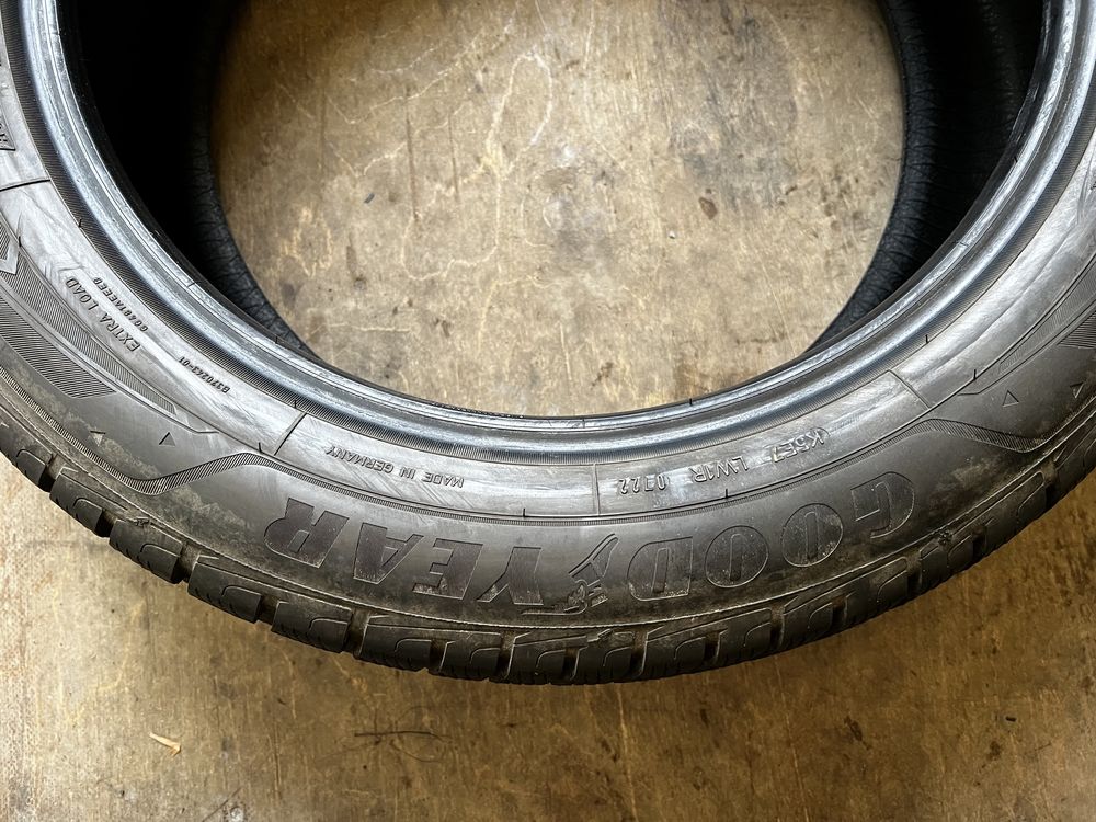 Dwie opony goodyear ultragrip performance+ SUV 235/55/19