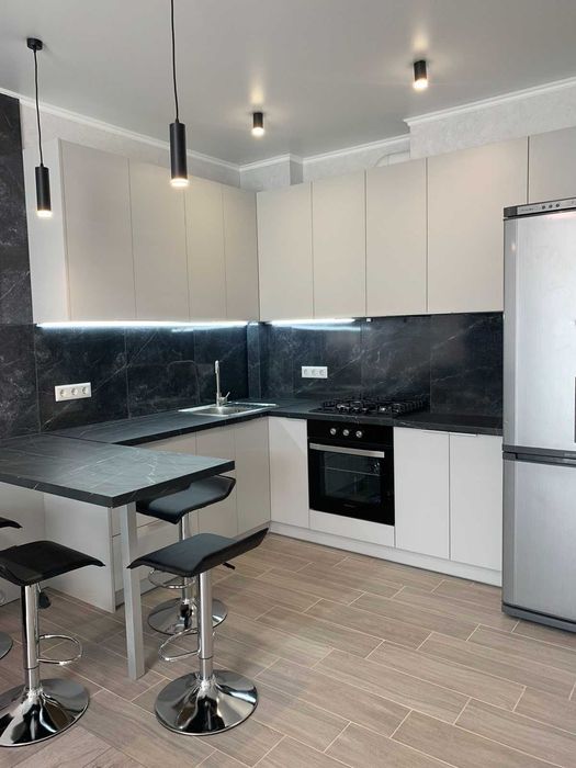 Сдам 1 комнатную квартиру на Сахарова.