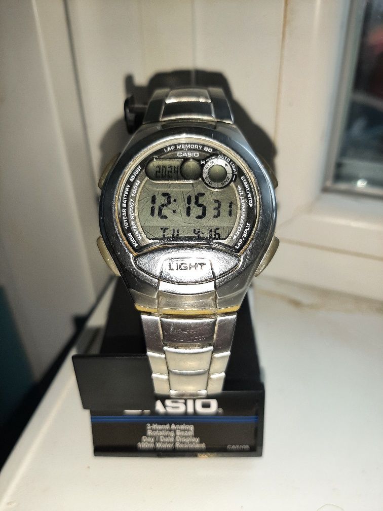 Часы наручные Casio W-752 Light.