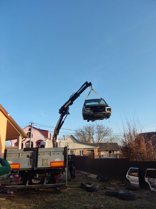 Послуги   МАНІПУЛЯТОРА.Вантажні перевезення Кран-маніпулятор