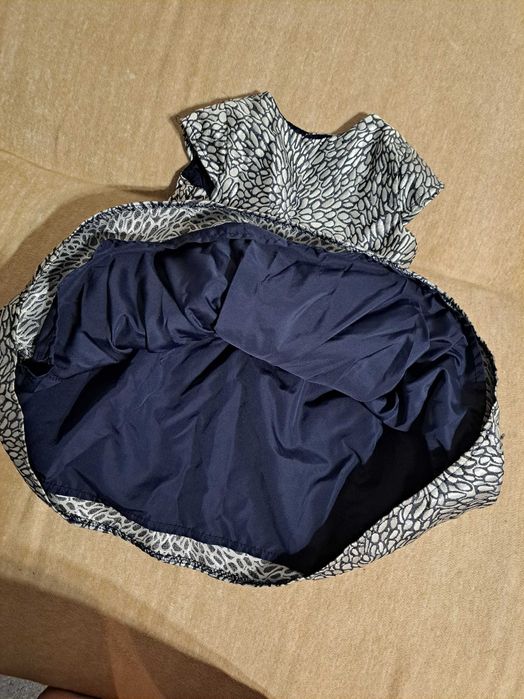 Elegancka sukienka dla dziewczynki 98 cm