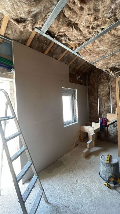 Aplicação de estrutura metalica e pladur.