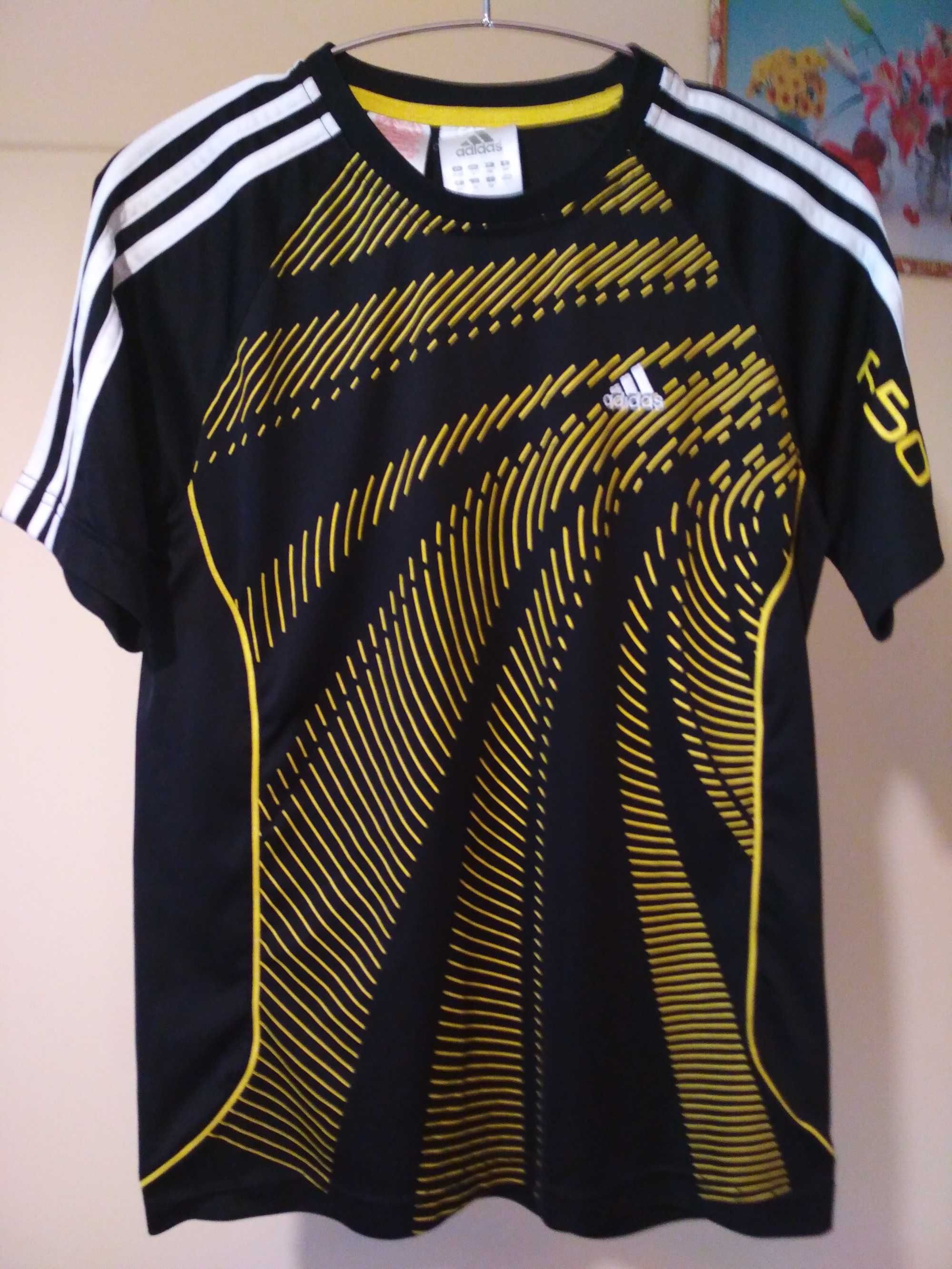 Спорт. костюм Adidas+Футболка Adidas на хлопця 12-14років