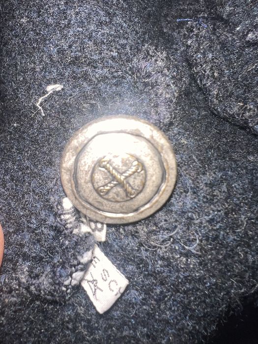 Безрукавка вязана жилетка