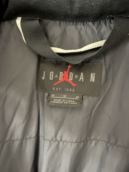 Куртка Jordan размер М