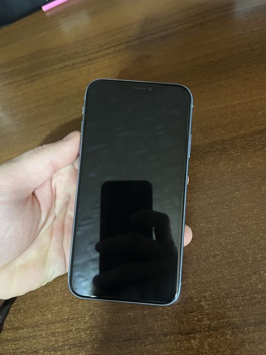 iPhone xr на запчастини