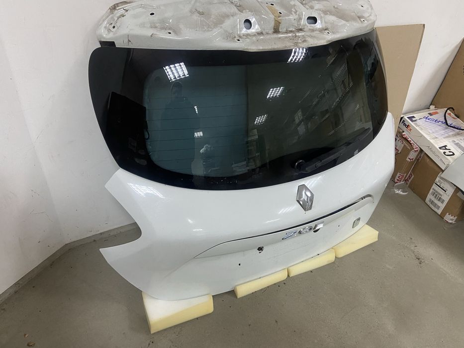 Ляда Renault Zoe (Рено Зоя)