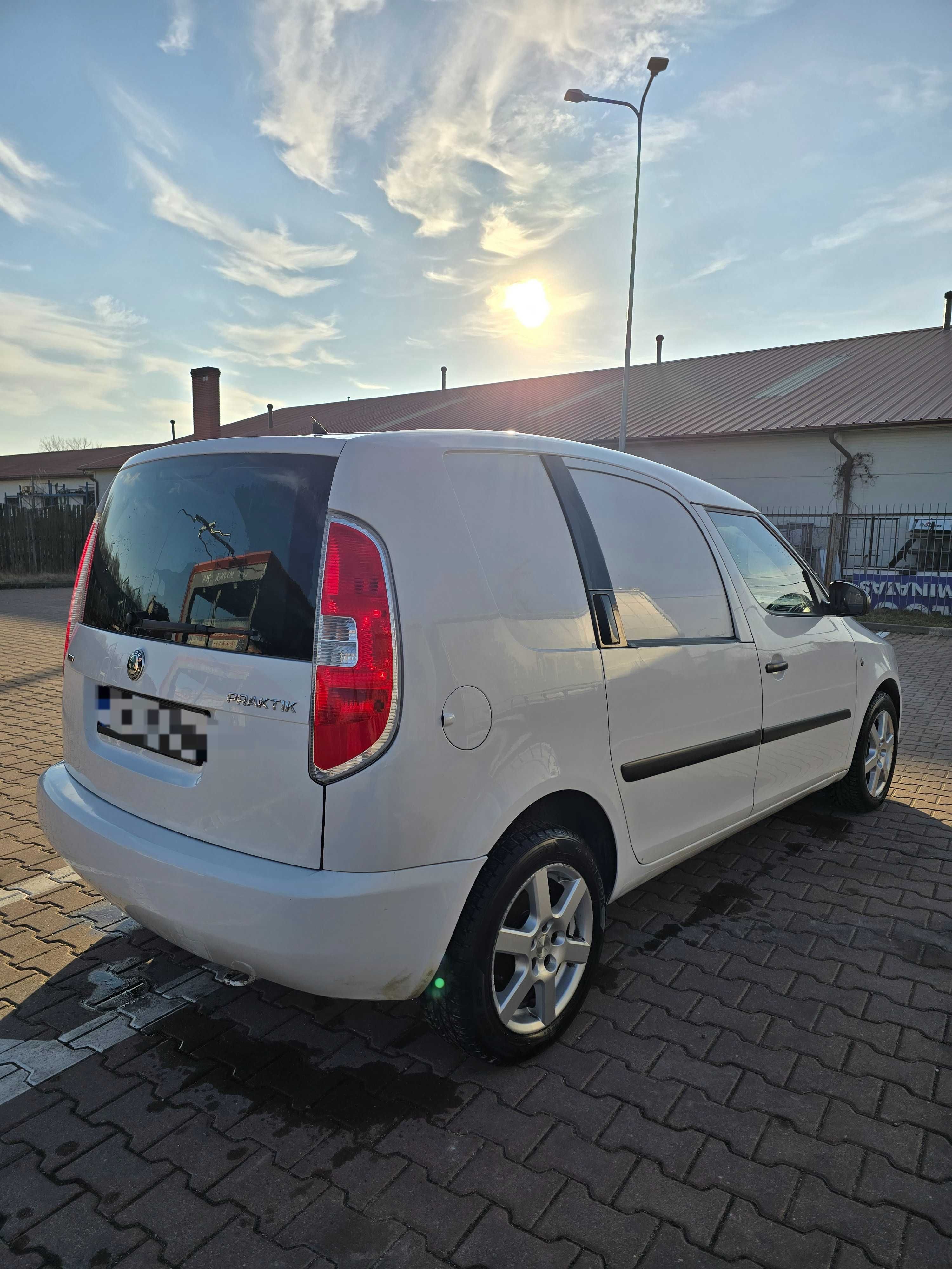Skoda praktik 1.6tdi 2014. //bardzo dobry stan