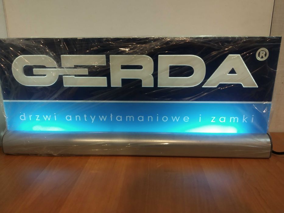 Baner podświetlany stojący GERDA