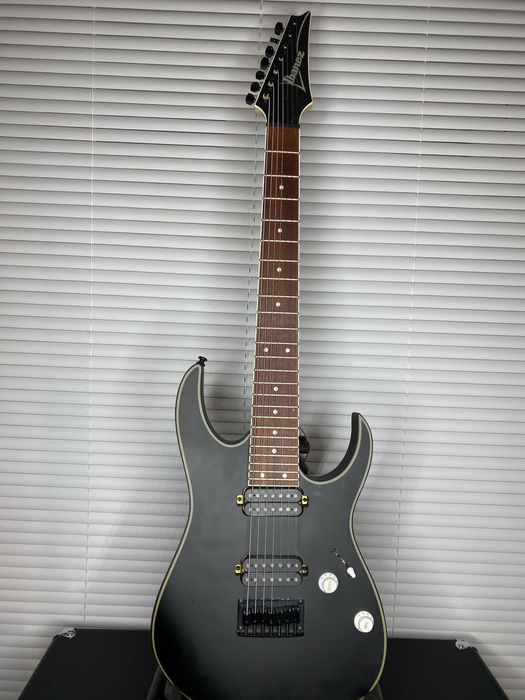 Guitarras Ibanez 7 cordas e Harley Benton