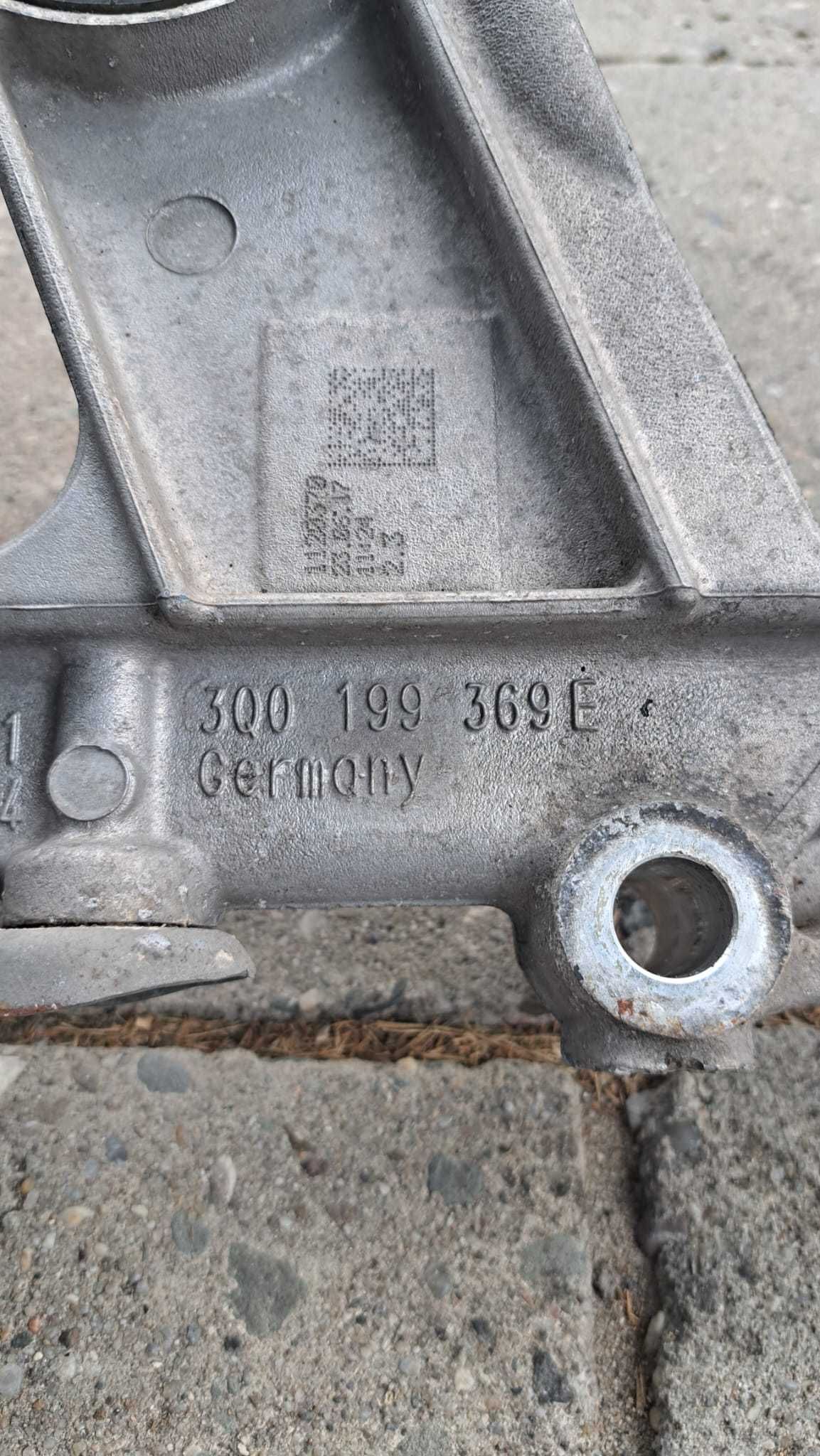 Kołyska wózek sanki przód  VW Passat B8