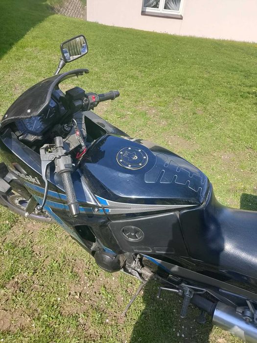 Kawasaki GPX 600 R