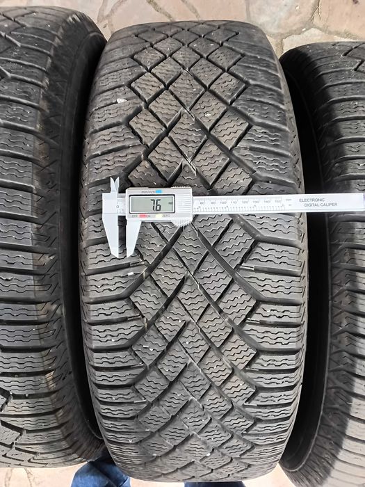 Koła aluminiowe  Toyota 18" z oponami zimowymi Continental