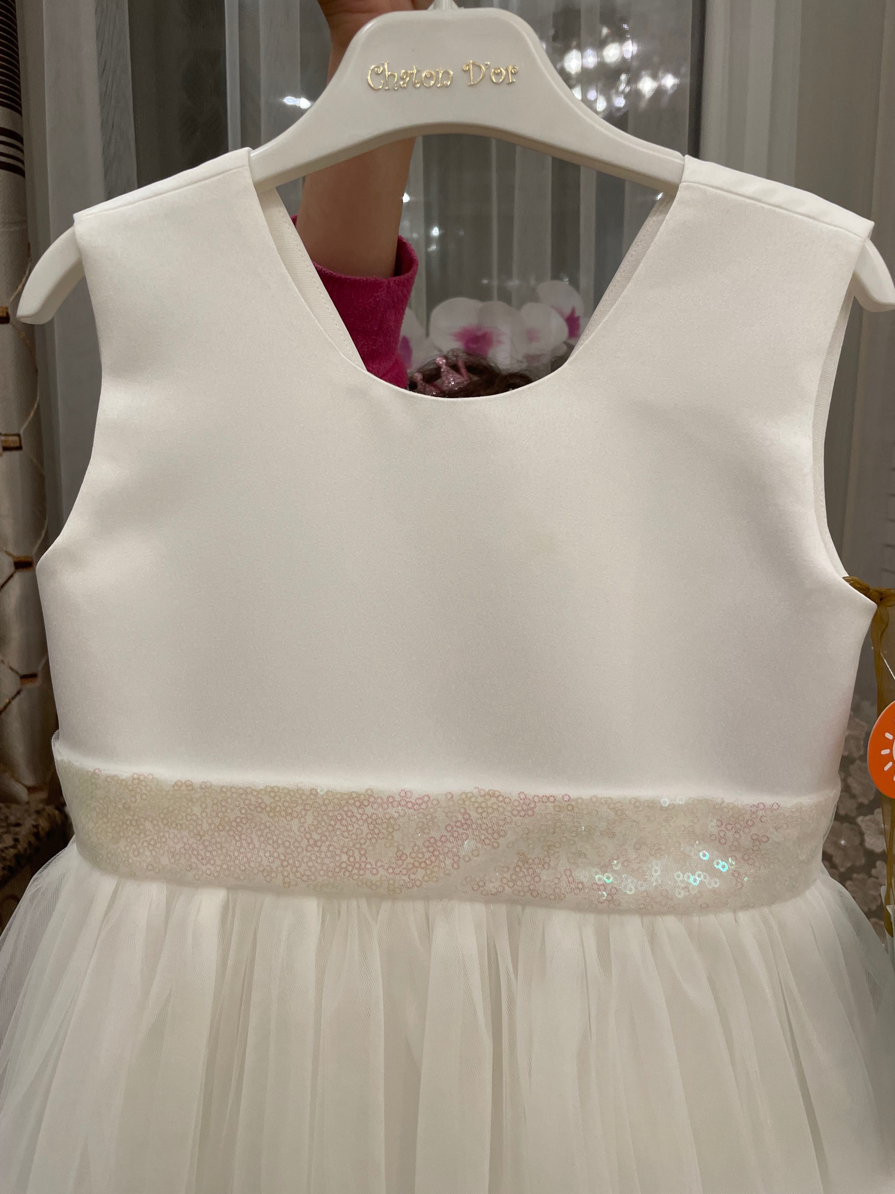 Продам новое праздничное платье на 5 лет (Турция)