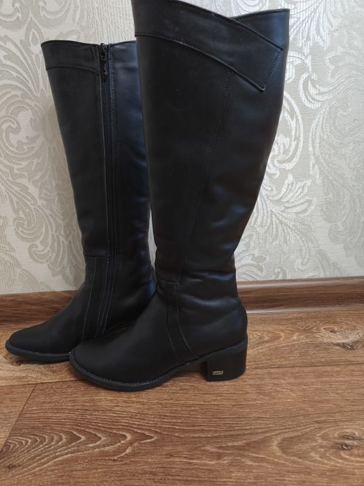 Продам сапоги зимні, жіночі.