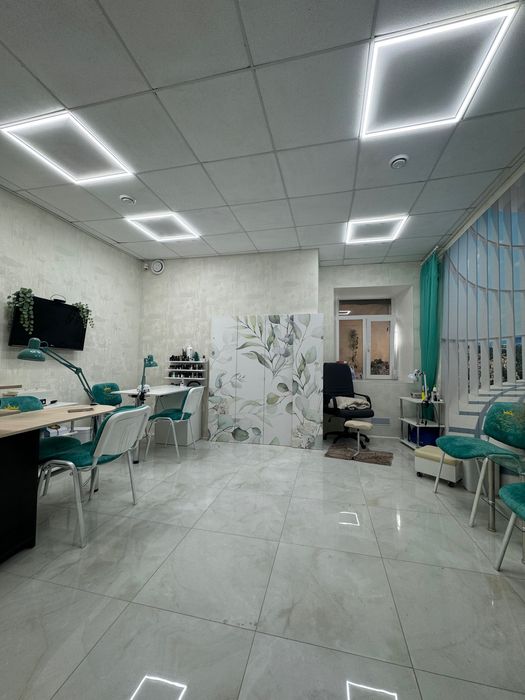 Оренда приміщення під офіс або салон