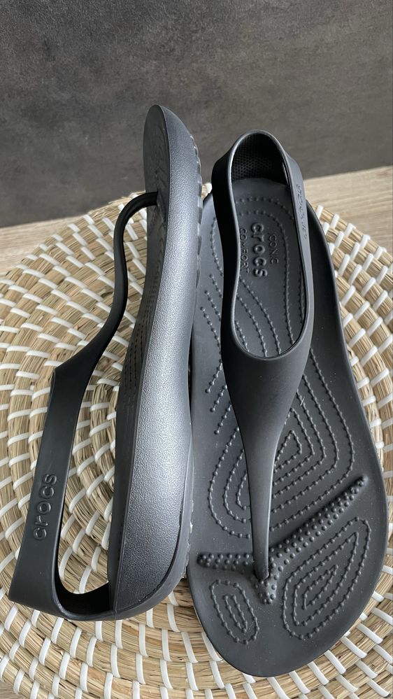 Crocs japonki serena flip czarne W7 37/38
