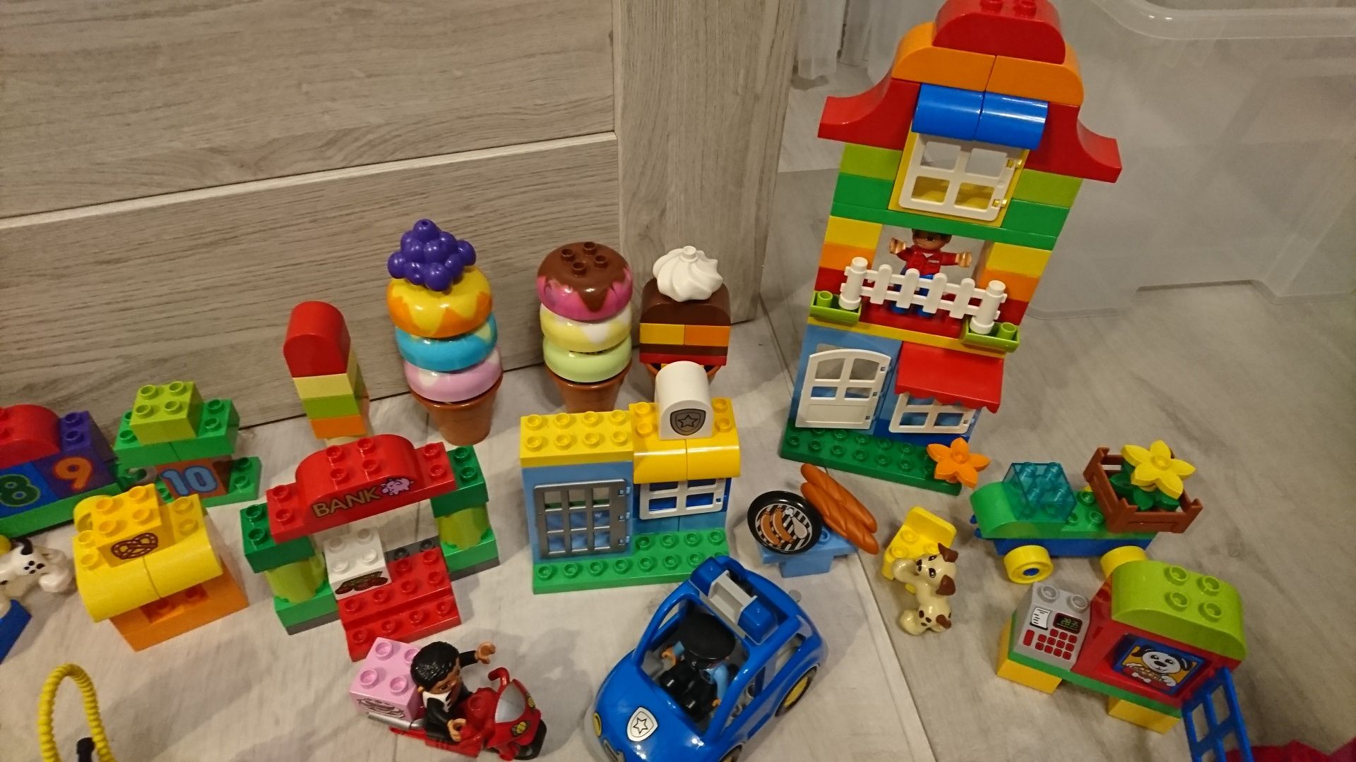 Lego duplo Mega zestaw - zawiera 12 mniejszych