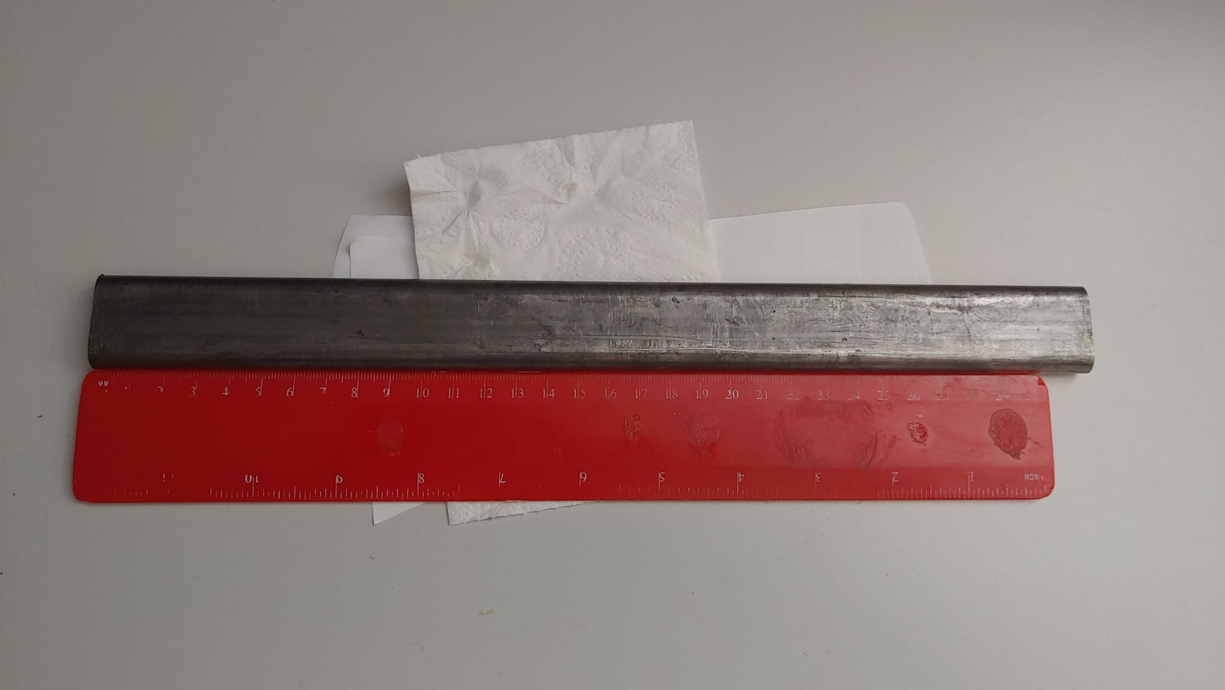 Rury owalne ze stali czarnej 30x10mm 32 cm długość
