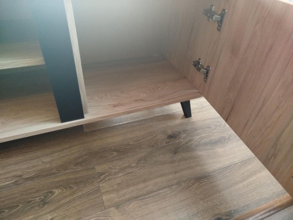 Szafka RTV  pod telewizor