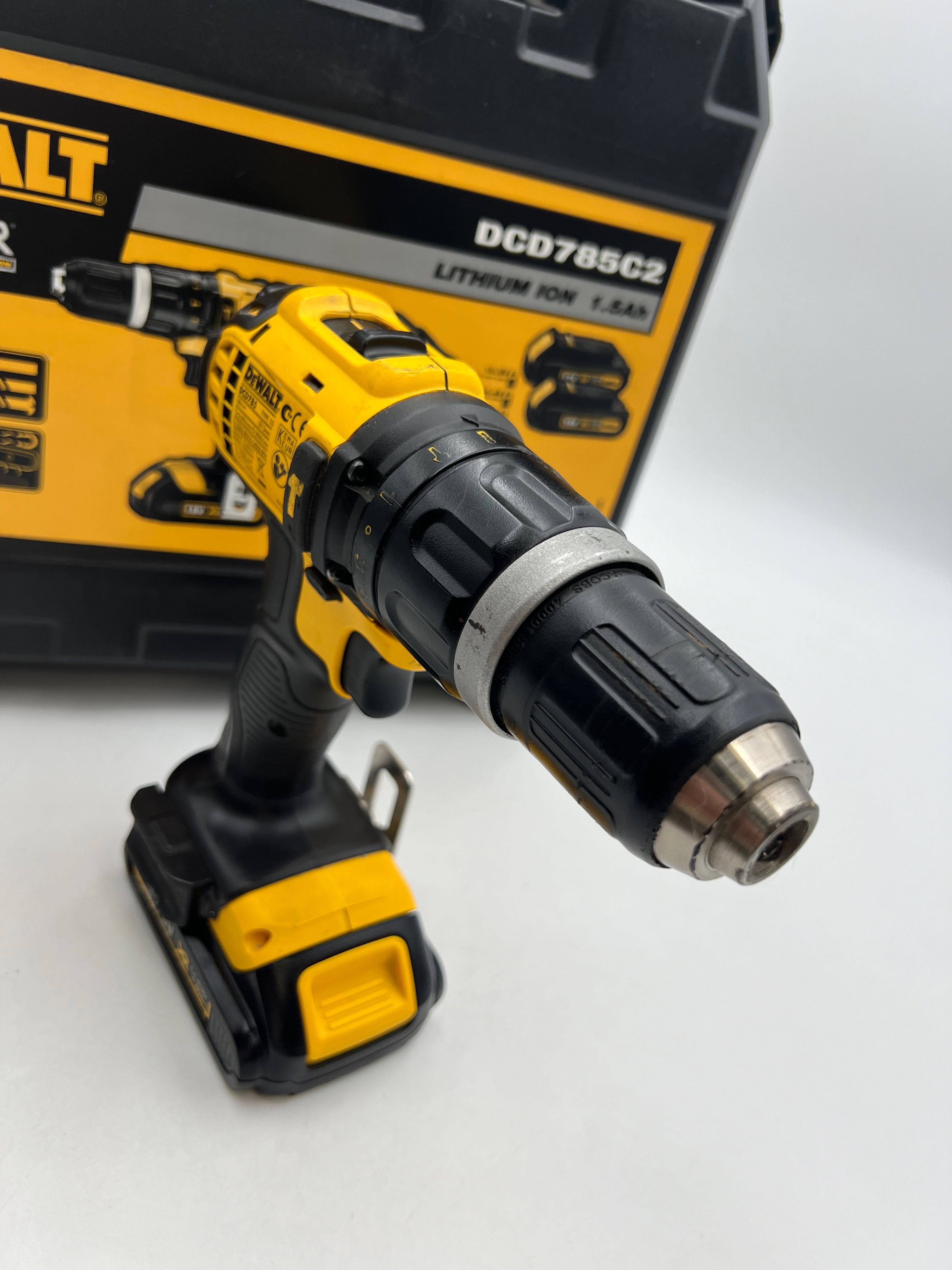 Wkrętarka  Dewalt DCD 785 komplet