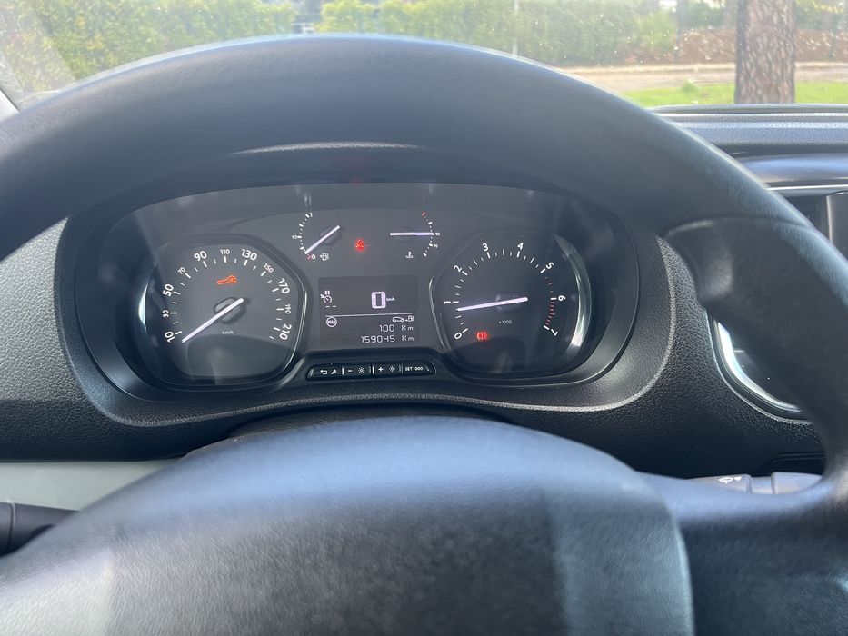 Peugeot expert 3lug. 2.0 de 150cv longa