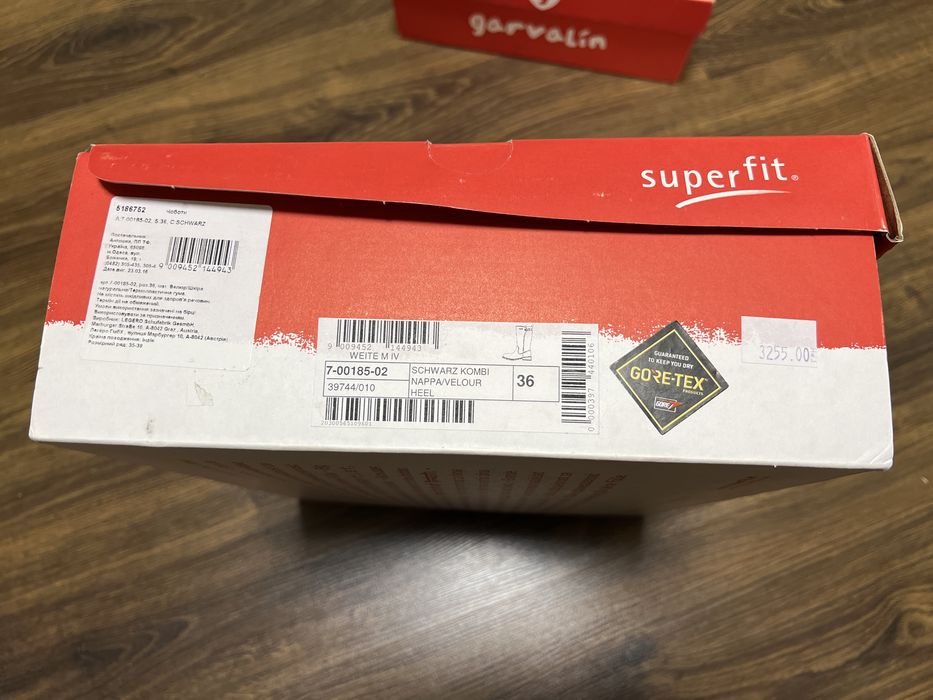 Продам сапоги ботинки зимние SuperFit 36 р