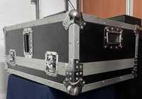 FLIGHT CASE MIDAS M32R - Usada em Bom Estado