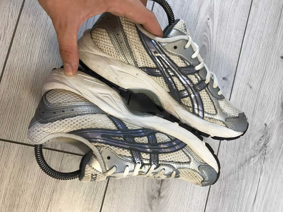 Buty ASICS Gel-Nimbus rozm. 39,5 vintage