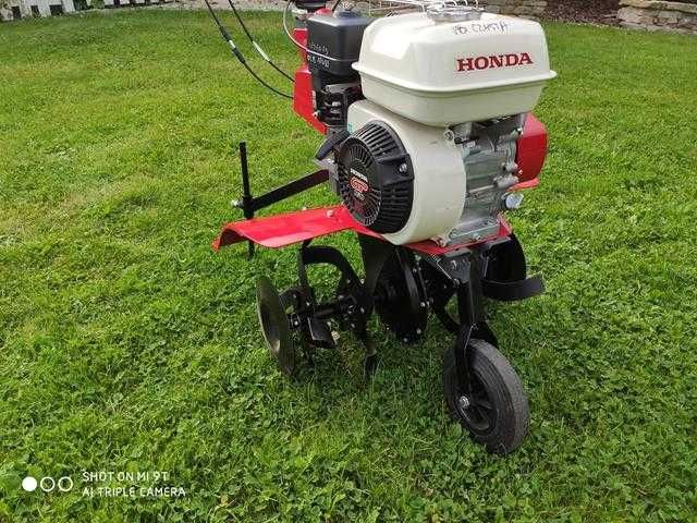 Mała glebogryzarka Honda FG320,  - wynajem, tanio !